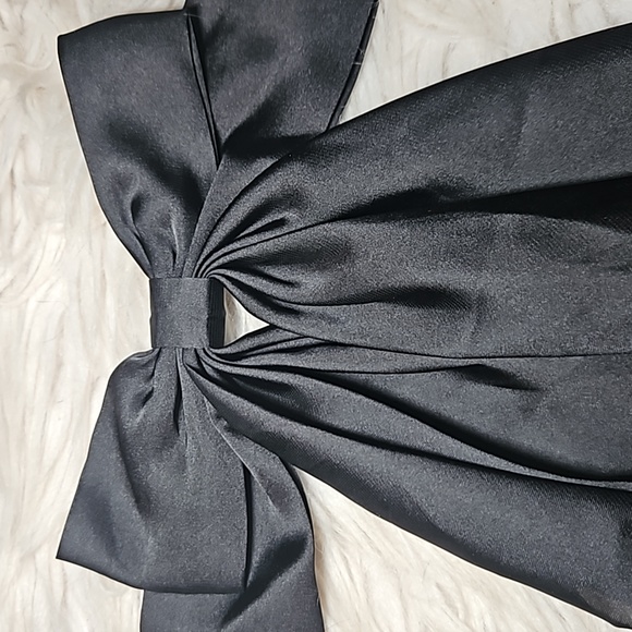 Halara Hair Bow - Picture 5 of 9